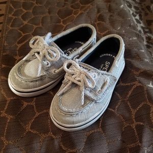 Toddler sperrys